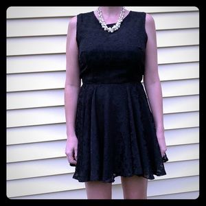 NWT Madison Jules Lace Overlay Sheath Dress